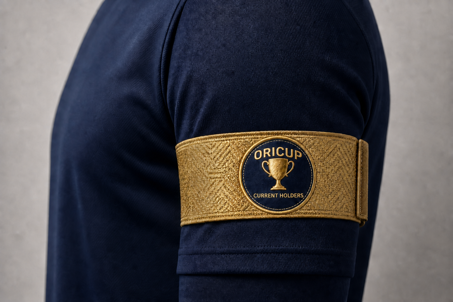 ORICUP CURRENT HOLDERS gold sleeve band